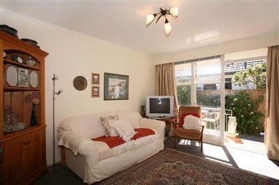 2/260 Muritai Road, Eastbourne
