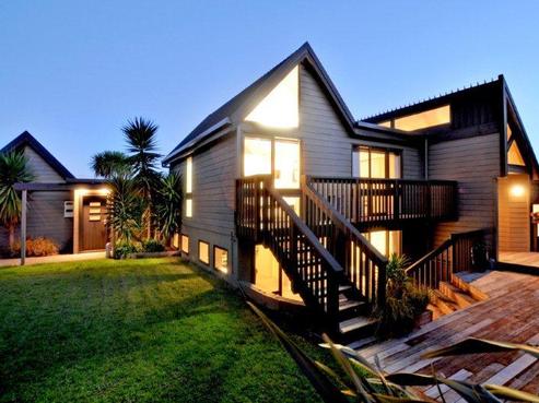 84 Seaview Road, Castor Bay