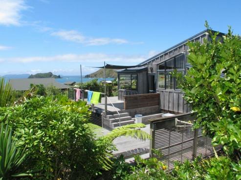 18 Thompson Place, Opito Bay