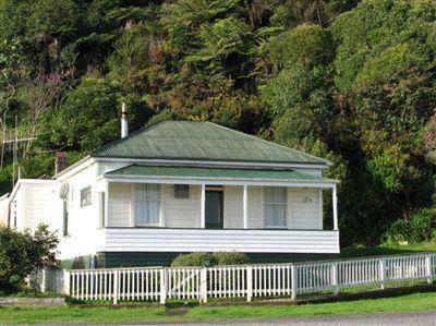 101 Campbell Street, Thames