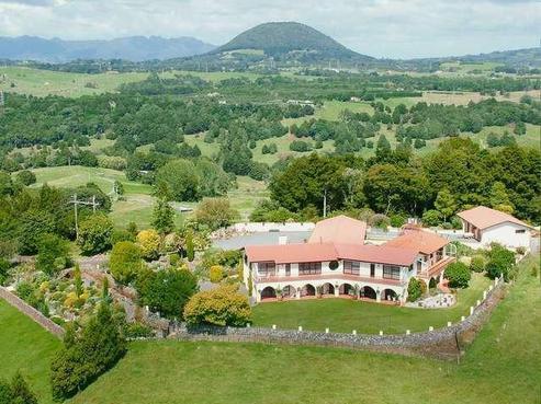 348 Cemetery Road, Maunu