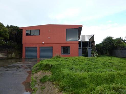 141 Piha Road, Piha