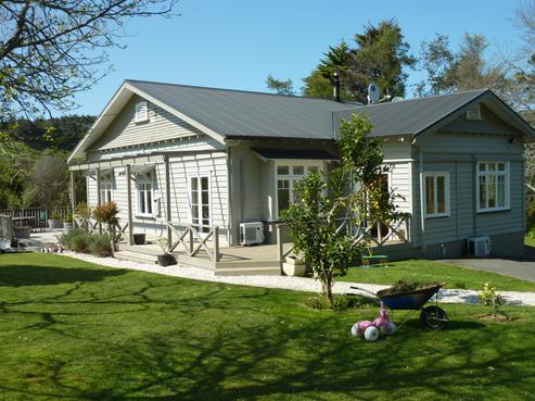 433 Creightons Road, Clevedon