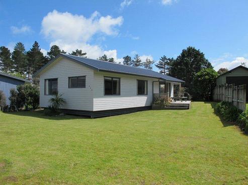 137 Waimaire Avenue, Matarangi