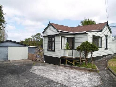 9 View Road, Hikurangi