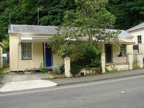 121 Shakespeare Road, Napier Hill