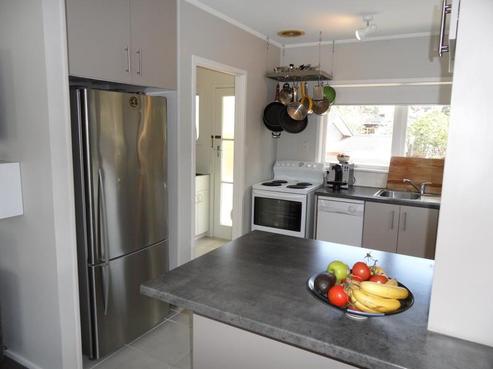 27A Girrahween Drive, Totara Vale