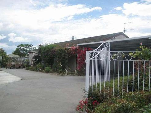 26 Jeffares Place, Taradale