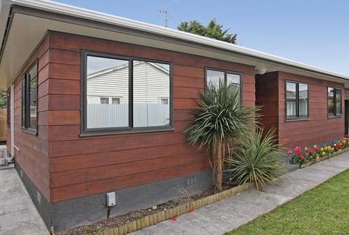 37A Compton Crescent, Taita