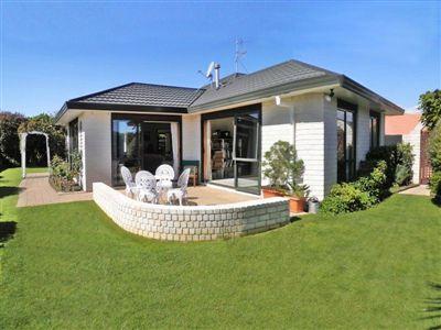 17 Beach Haven Place, Paraparaumu Beach