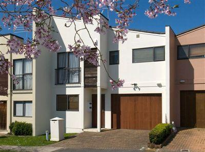 8 Puma Drive, Golflands
