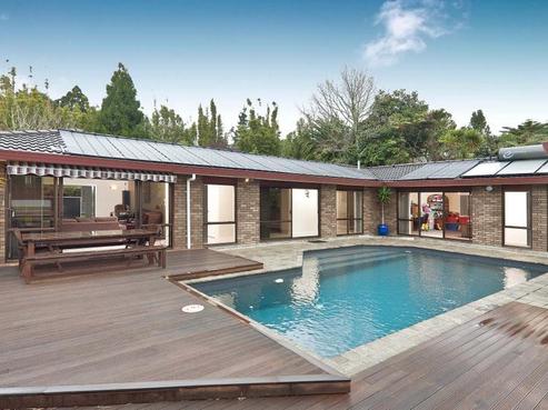 835 West Coast Road, Oratia