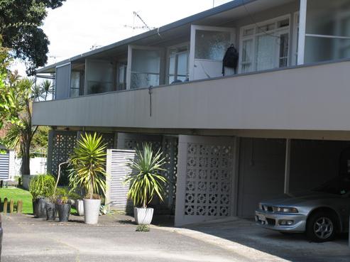 4/77 Old Lake Road, Narrow Neck