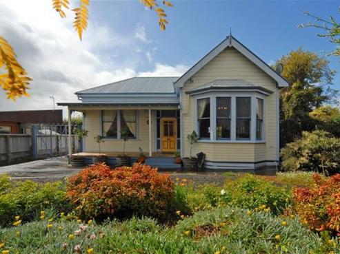 2 Burness Road, Greenmeadows