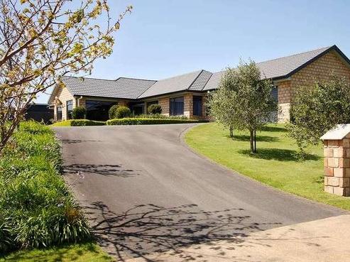 57 Shelter Grove, Frankleigh Park