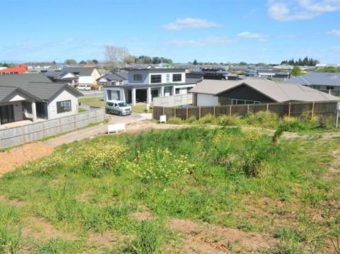 5 Fasham Lane, Huntington