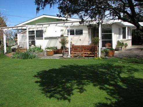 65 Higginson Street, Otane