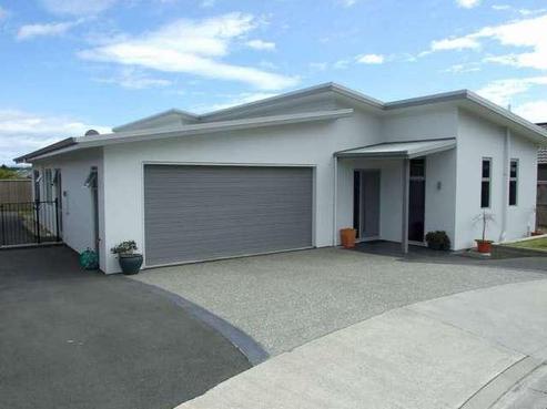 8 Phoebe Place, Richmond