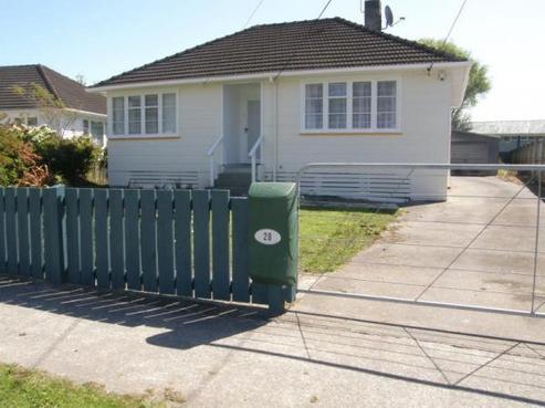 28 Strand Crescent, Naenae