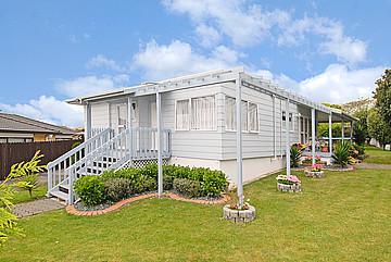 13 Bellville Drive, Clendon Park