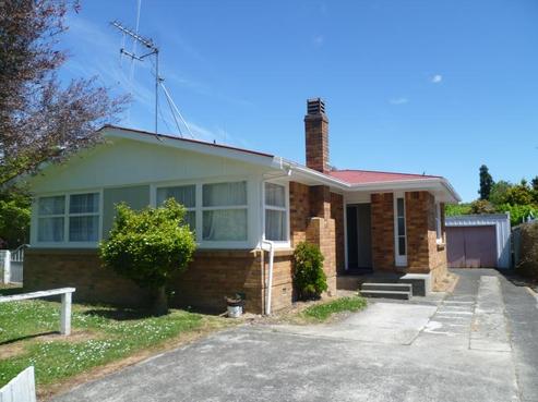 14 Anthony Crescent, Bader
