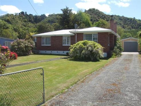 11 Broadway, Mangaweka