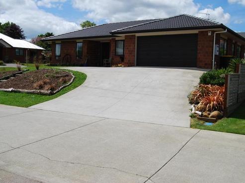 14 Glenbogle Drive, Buckland
