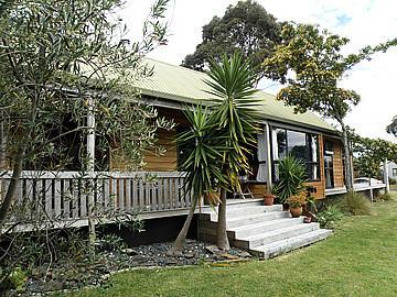 206 Linton Crescent, Whangamata