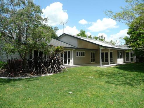 8 Morton Place, Leamington