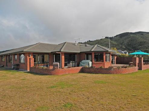 68 Kirton Drive, Riverstone Terraces
