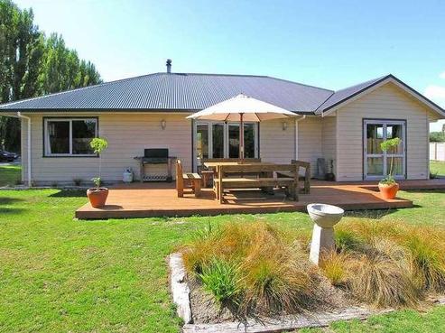 73 Reading Street, Greytown