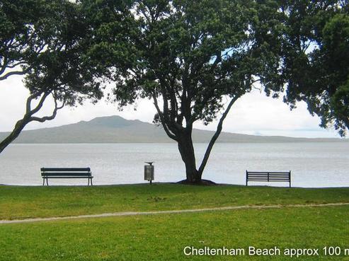 7/93 Vauxhall Road, Devonport