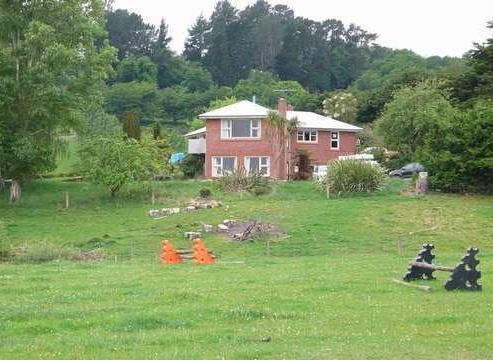 330 Summerhill Road, Cust
