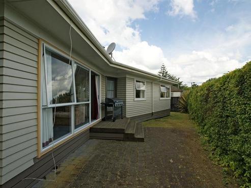 24A Pine Avenue, Bader