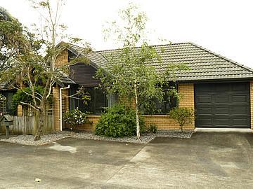 2/197 Gills Road, Half Moon Bay