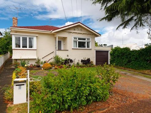 1 Pasadena Avenue, Point Chevalier