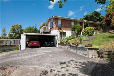 16 Saddleback Rise, Murrays Bay
