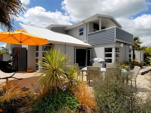 108 Rototuna Road, Rototuna