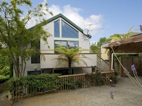 14A White Swan Road, Mount Roskill