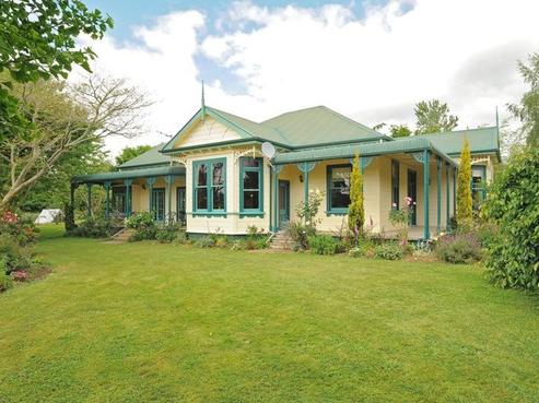 62 Jacksons Road, Levin