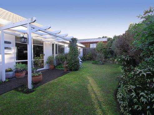 2/14 Brixton Road, Manly