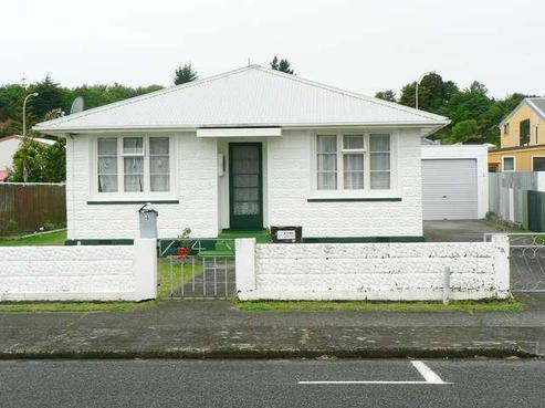 4 Warre Street, Waitara