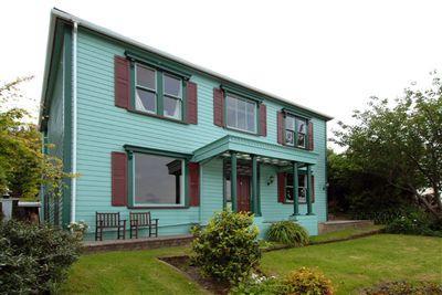 8 Cunningham Terrace, Lyttelton