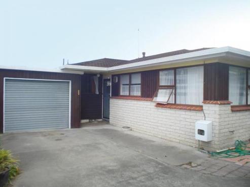 2/810 Eaton Road, Saint Leonards