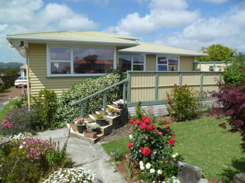 7 Harmel Road, Glendene