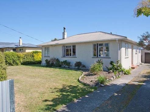 8 Fry Street, Motueka