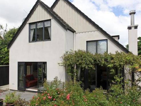 88 Waterloo Road, Central Hutt