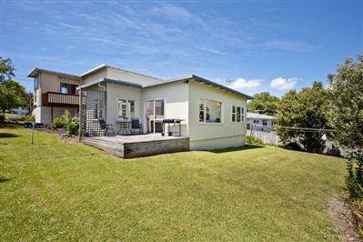 2/37 Howard Road, Northcote