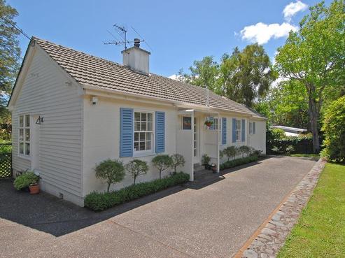 7 Chatsworth Road, Silverstream
