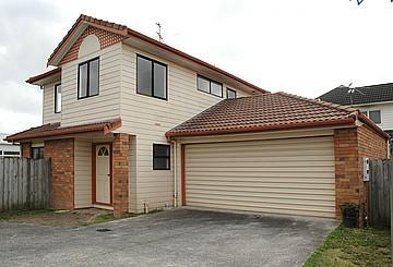 2/25 Headcorn Place, Botany Downs